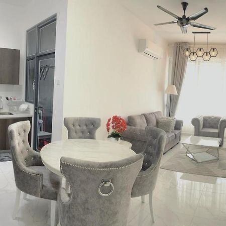 Deena Suite At Troika ,โกตาบารู ภายนอก รูปภาพ